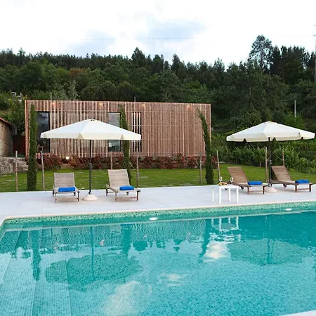 Lantgård Peso Village Amarante