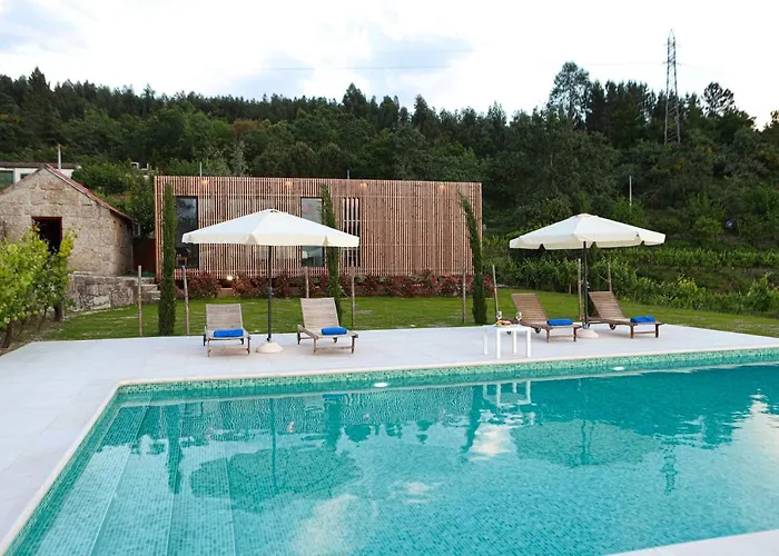 בית חווה Peso Village אמרנטה