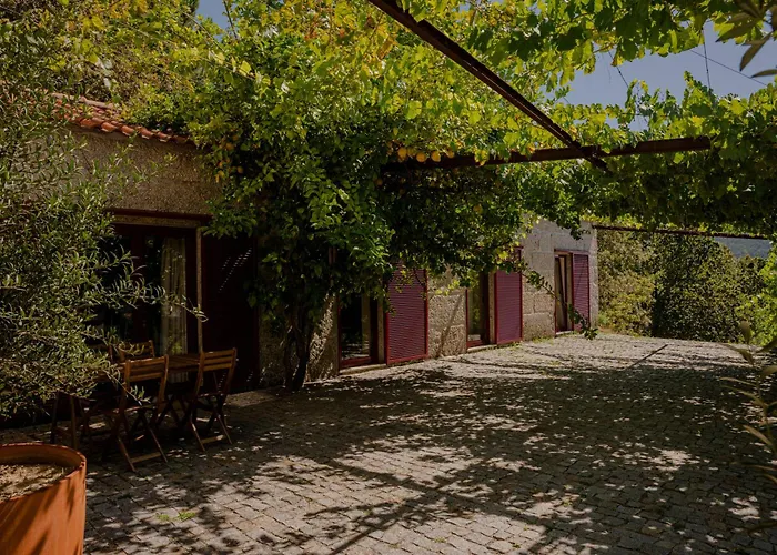 בית חווה Peso Village