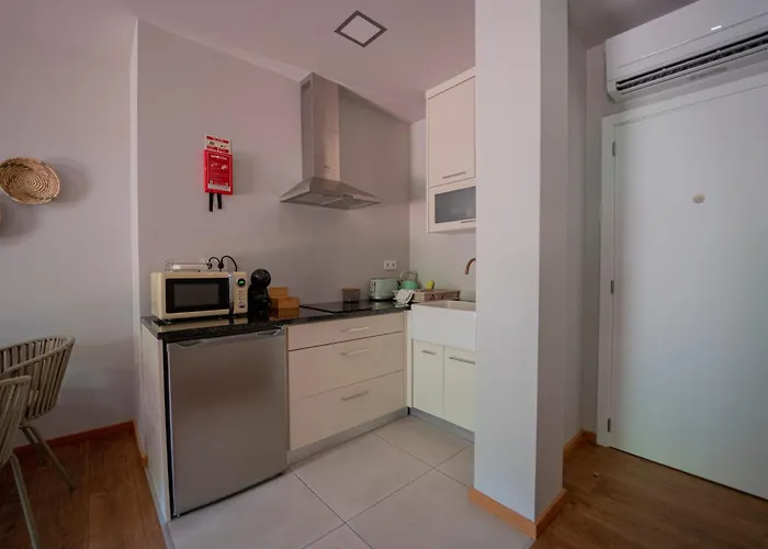 בית חווה Peso Village אמרנטה