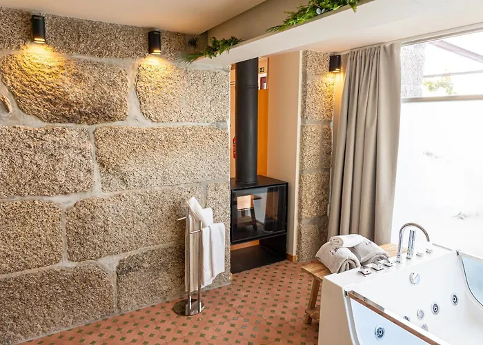 בית חווה Peso Village אמרנטה